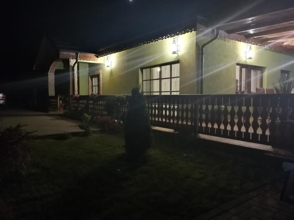 Agropensiunea Valea Fagilor Luncavita 외부 사진